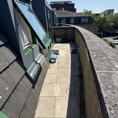 2 Bedroom Apartment with 2 Bathrooms Balcony underground parking Greenford UB6 0AJ