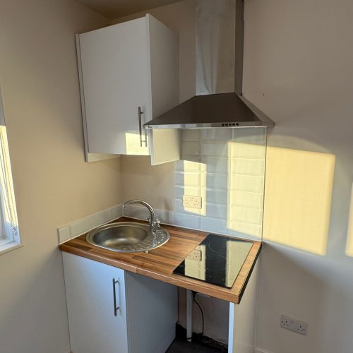 NEW BEDSIT STUDIO FLAT (Rent reduced) £795 pcm incs bills Northolt UB5 4QD
