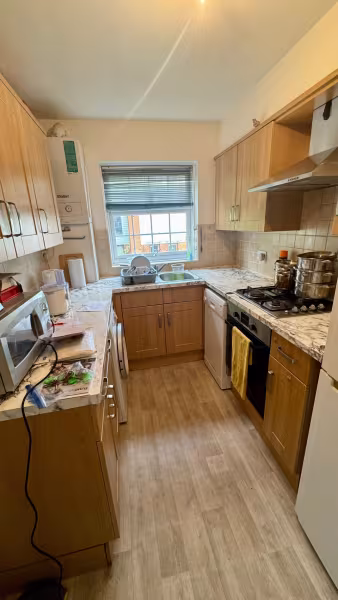 2 BEDROOM APARTMENT TO LET HARROW ROAD WEMBLEY HA0 2QY with parking and communal gardens