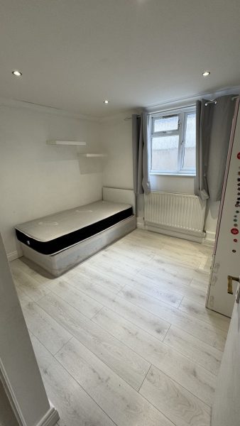 G/FLOOR 2 DOUBLE BEDROOM FLAT TO LET GREENFORD UB6