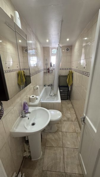 G/FLOOR 2 DOUBLE BEDROOM FLAT TO LET GREENFORD UB6